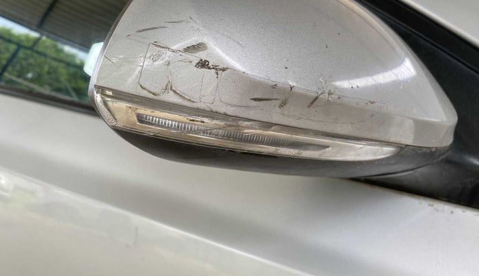 2018 Hyundai Grand i10 SPORTZ 1.2 KAPPA VTVT, Petrol, Manual, 76,491 km, Right rear-view mirror - Indicator light has minor damage