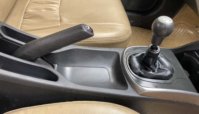 2014 Honda City 1.5L I-VTEC S MT, Petrol, Manual, 1,01,754 km, Gear Lever