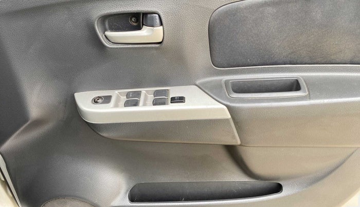 2010 Maruti Wagon R 1.0 VXI, Petrol, Manual, 64,810 km, Driver Side Door Panels Control