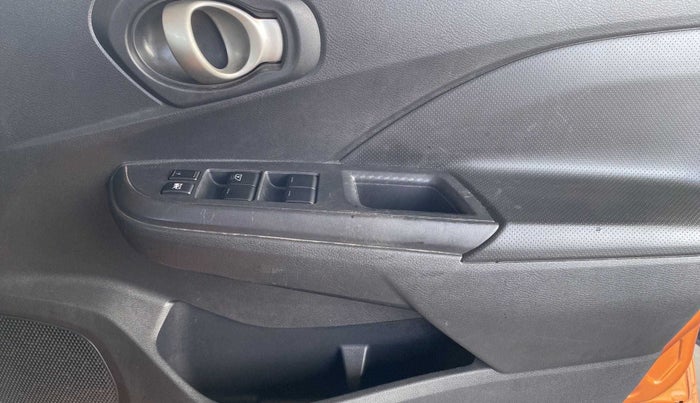 2018 Datsun Go T, Petrol, Manual, 71,105 km, Driver Side Door Panels Control