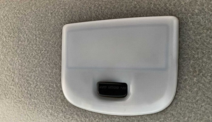 2017 Mahindra KUV 100 NXT K2+ P 6 STR, Petrol, Manual, 62,255 km, Ceiling - Roof light/s not working