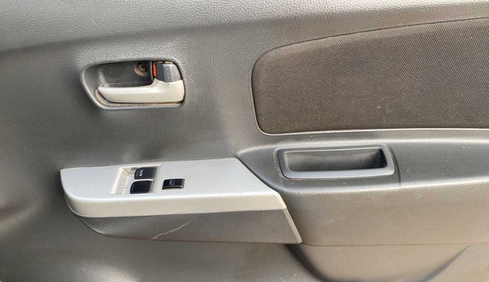 2012 Maruti Wagon R 1.0 LXI, Petrol, Manual, 80,563 km, Driver Side Door Panels Control