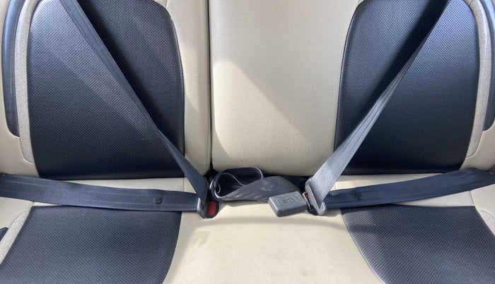2017 Maruti Celerio ZXI AMT (O), Petrol, Automatic, 34,801 km, Second-row right seat - Cover slightly stained