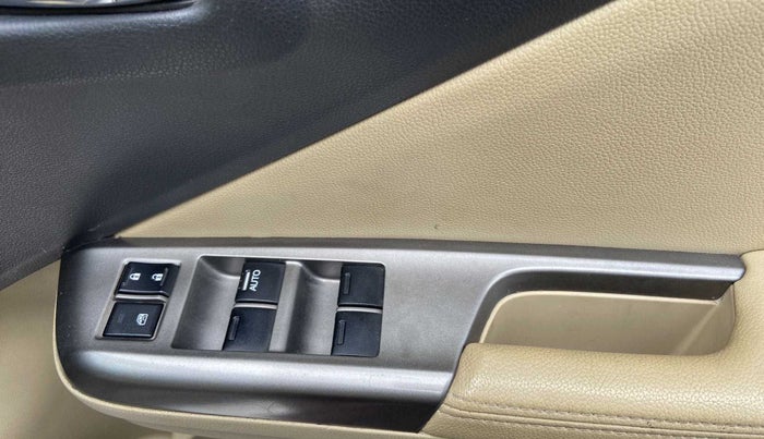 2017 Honda City 1.5L I-VTEC VX CVT, CNG, Automatic, 99,832 km, Right front window switch / handle - Master window function not working