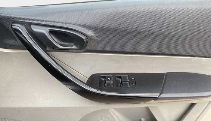 2017 Tata Tiago XTA PETROL, Petrol, Automatic, 67,719 km, Driver Side Door Panels Control