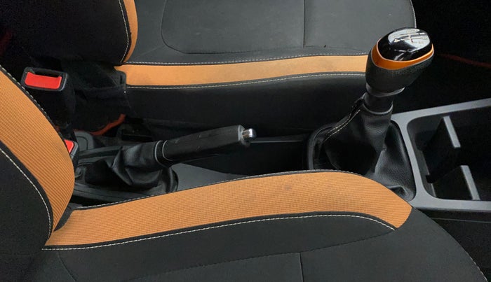 2021 Renault Kwid CLIMBER 1.0 (O), Petrol, Manual, 31,971 km, Gear Lever