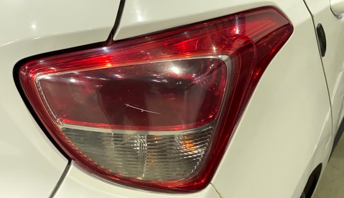 2016 Hyundai Grand i10 SPORTZ 1.2 KAPPA VTVT, Petrol, Manual, 87,714 km, Right tail light - Minor scratches