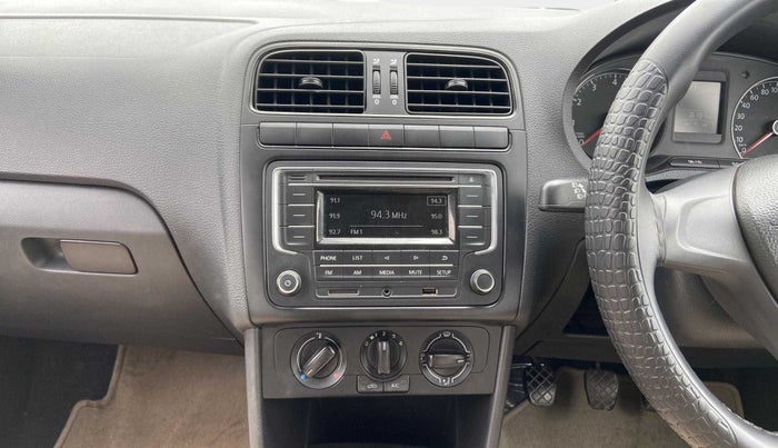 2019 Volkswagen Ameo TRENDLINE 1.0L, Petrol, Manual, 16,109 km, Air Conditioner