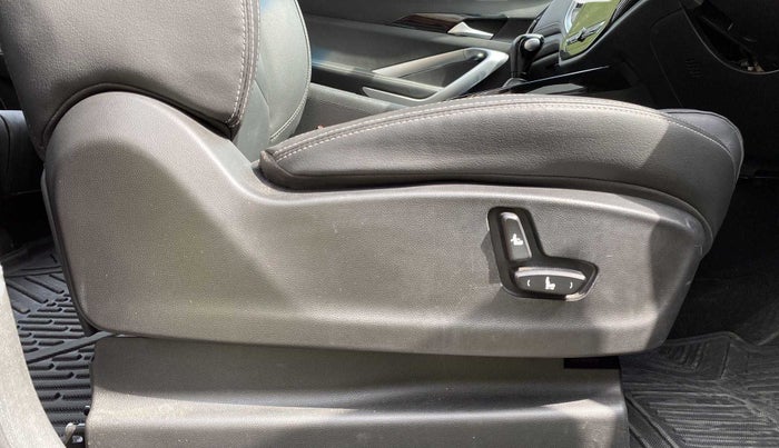 2019 MG HECTOR SHARP 1.5 DCT PETROL, Petrol, Automatic, 5,492 km, Driver Side Adjustment Panel