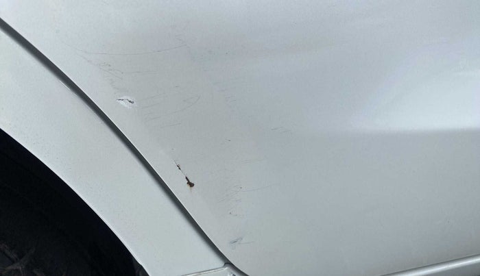 2015 Maruti Baleno DELTA PETROL 1.2, Petrol, Manual, 72,483 km, Right rear door - Slightly rusted