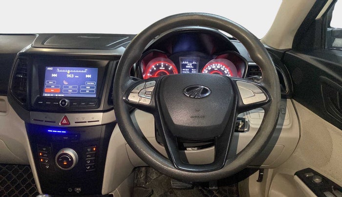 2021 Mahindra XUV300 W6 1.5 DIESEL AMT, Diesel, Automatic, 64,418 km, Steering Wheel Close Up