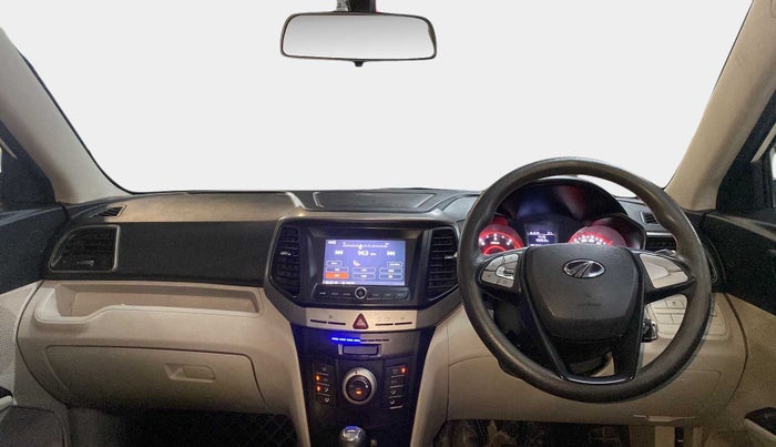 2021 Mahindra XUV 3OO W6 1.5 DIESEL AMT, Diesel, Automatic, 64,189 km, Dashboard