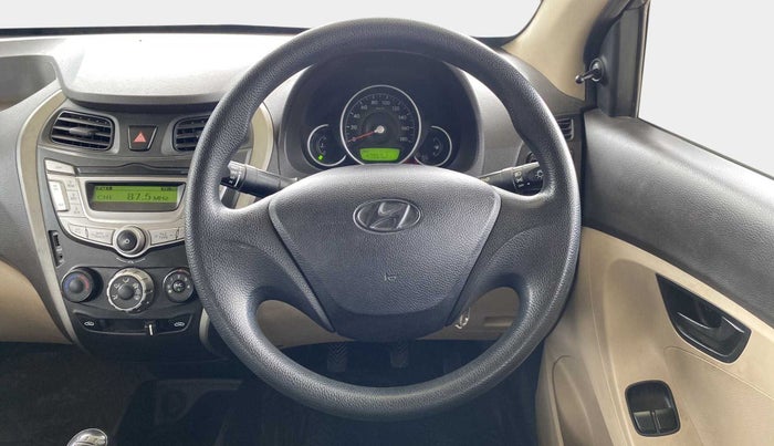 2014 Hyundai Eon MAGNA +, Petrol, Manual, 47,929 km, Steering Wheel Close Up