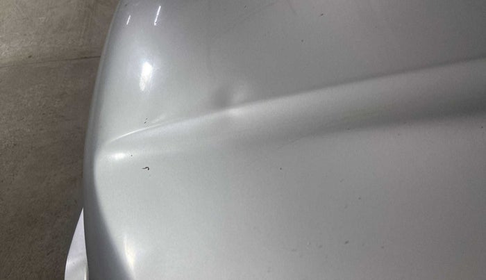 2017 Mahindra KUV 100 NXT K6+ P 6 STR, Petrol, Manual, 37,262 km, Bonnet (hood) - Slightly dented