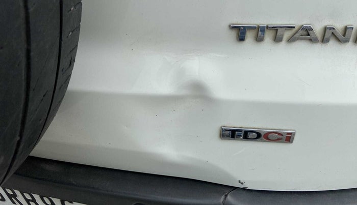 2017 Ford Ecosport TITANIUM 1.5L DIESEL, Diesel, Manual, 8,46,363 km, Dicky (Boot door) - Slightly dented