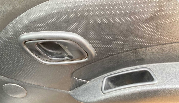 2017 Datsun Redi Go GOLD LIMITED EDITION, Petrol, Manual, 55,345 km, Driver Side Door Panels Control