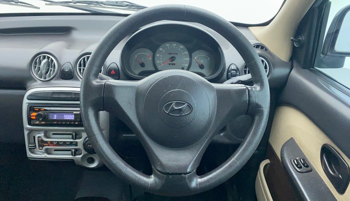 2013 Hyundai Santro Xing GLS, Petrol, Manual, 23,602 km, Steering Wheel Close Up