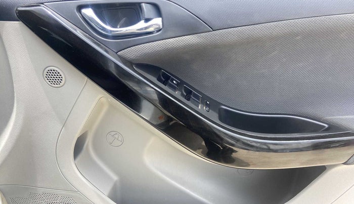 2019 Tata NEXON XZA PLUS PETROL, Petrol, Automatic, 11,975 km, Driver Side Door Panels Control