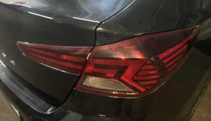 2021 Hyundai New Elantra 2.0 S PETROL, Petrol, Manual, 70,888 km, Right tail light - Reverse gear light not functional