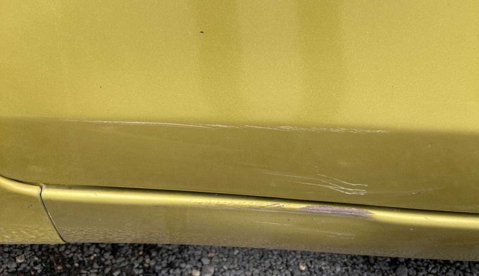 2016 Maruti Celerio ZXI AMT, CNG, Automatic, 27,739 km, Front passenger door - Minor scratches