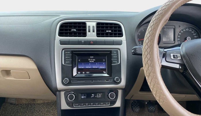 2016 Volkswagen Ameo HIGHLINE1.2L, Petrol, Manual, 96,487 km, Air Conditioner