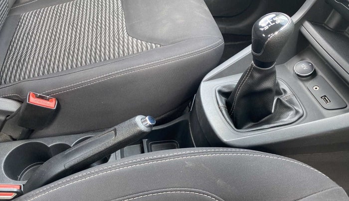 2019 Ford New Figo TITANIUM 1.2 PETROL MT, Petrol, Manual, 12,408 km, Gear Lever