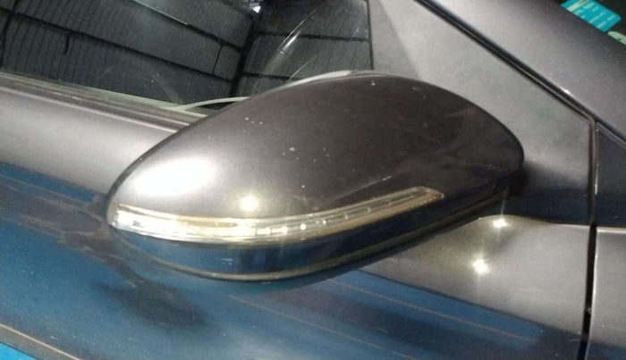 2014 Hyundai Elite i20 SPORTZ 1.2, Petrol, Manual, 88,596 km, Right rear-view mirror - Indicator light has minor damage