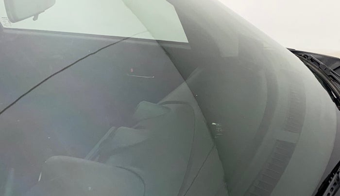 2021 Maruti Swift VXI, Petrol, Manual, 42,345 km, Front windshield - Minor spot on windshield