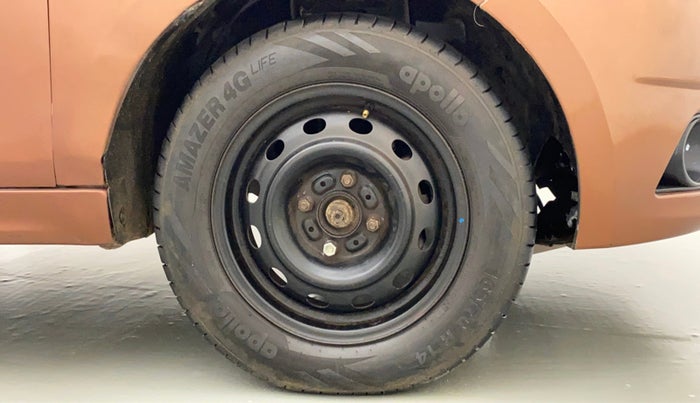 2017 Tata TIGOR XT PETROL, Petrol, Manual, 65,169 km, Right Front Wheel