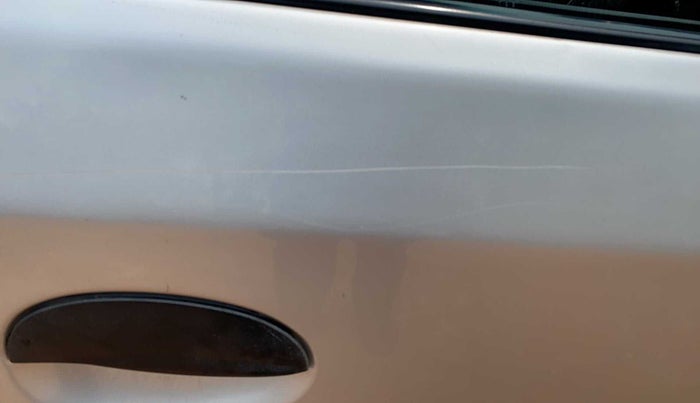 2010 Hyundai Santro Xing GL, Petrol, Manual, 65,916 km, Driver-side door - Minor scratches