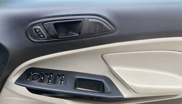 2019 Ford Ecosport TREND+ 1.5L DIESEL, Diesel, Manual, 56,871 km, Driver Side Door Panels Control