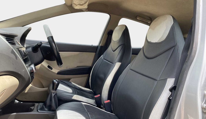2018 Hyundai Eon ERA +, Petrol, Manual, 43,571 km, Right Side Front Door Cabin
