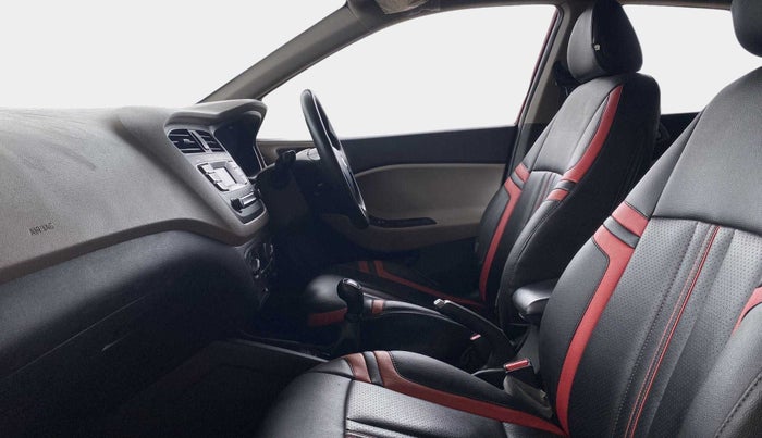2018 Hyundai Elite i20 SPORTZ 1.2, Petrol, Manual, 98,616 km, Right Side Front Door Cabin