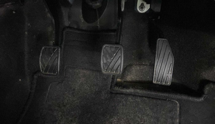 2019 Maruti New Wagon-R ZXI 1.2, Petrol, Manual, 31,629 km, Pedals