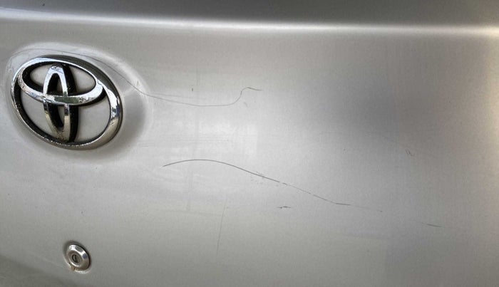 2015 Toyota Etios Liva GD, Diesel, Manual, 59,819 km, Dicky (Boot door) - Minor scratches