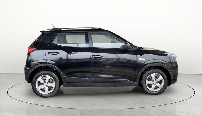 2019 Mahindra XUV300 W6 1.5 DIESEL, Diesel, Manual, 66,656 km, Right Side View