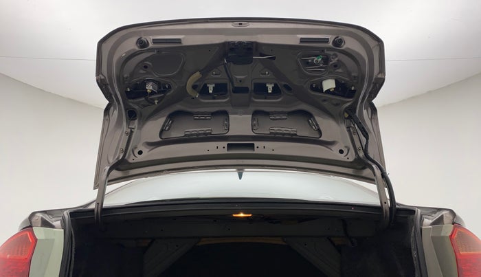 2016 Honda City 1.5L I-VTEC SV, Petrol, Manual, 1,01,861 km, Boot Door Open