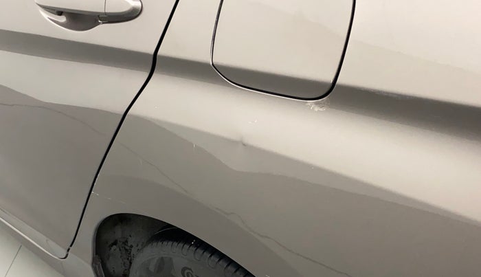 2016 Honda City 1.5L I-VTEC SV, Petrol, Manual, 1,01,726 km, Left quarter panel - Slightly dented