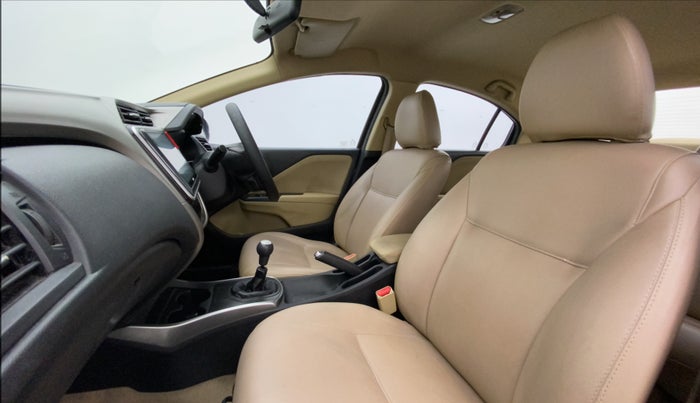 2016 Honda City 1.5L I-VTEC SV, Petrol, Manual, 1,01,861 km, Right Side Front Door Cabin