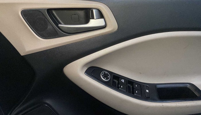2018 Hyundai Elite i20 MAGNA EXECUTIVE 1.2, Petrol, Manual, 57,295 km, Driver Side Door Panels Control