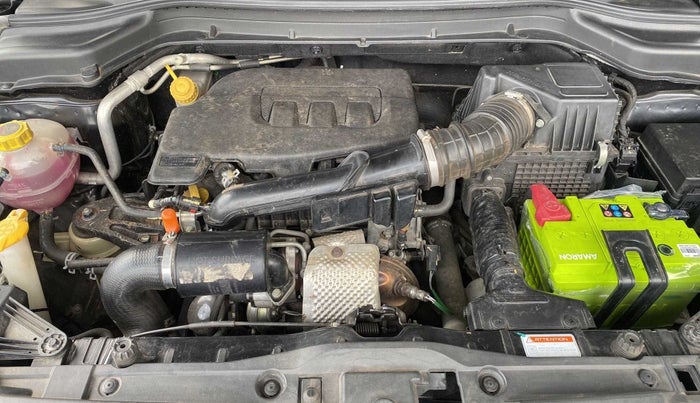 2020 Mahindra XUV300 W6 1.2 PETROL, Petrol, Manual, 34,866 km, Open Bonet