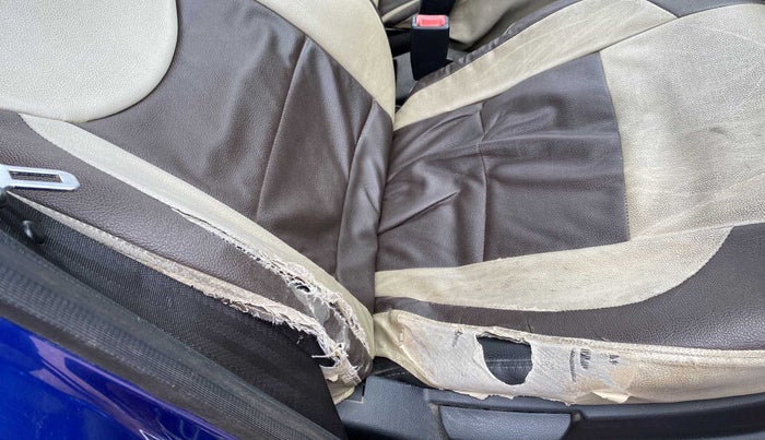 2014 Hyundai Eon ERA +, Petrol, Manual, 26,199 km, Driver seat - Armrest has miinor damage