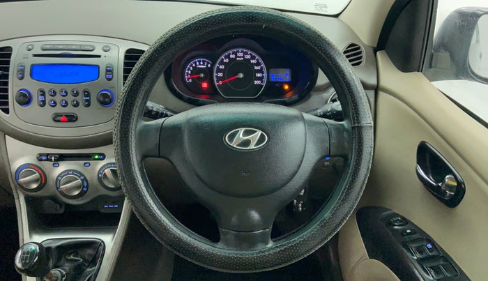 2012 Hyundai i10 SPORTZ 1.2 KAPPA2, Petrol, Manual, 65,738 km, Steering Wheel Close-up