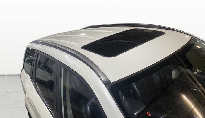 2018 Mahindra XUV500 W9, Diesel, Manual, 31,743 km, Roof