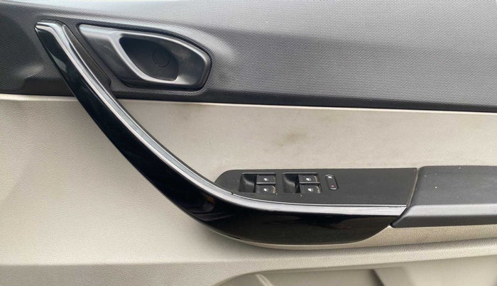 2017 Tata Tiago XM PETROL, Petrol, Manual, 68,872 km, Driver Side Door Panels Control
