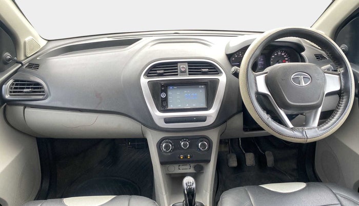 2017 Tata Tiago XM PETROL, Petrol, Manual, 68,872 km, Dashboard