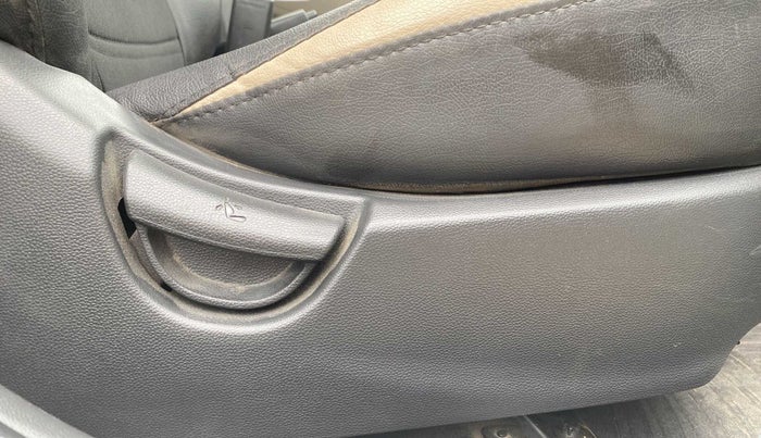 2018 Hyundai Xcent S 1.2, Petrol, Manual, 27,524 km, Driver Side Adjustment Panel
