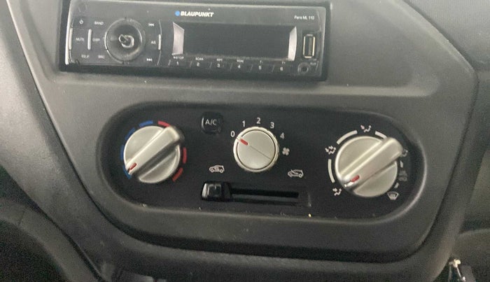 2018 Datsun Redi Go A, Petrol, Manual, 26,914 km, Infotainment system - Button has minor damage