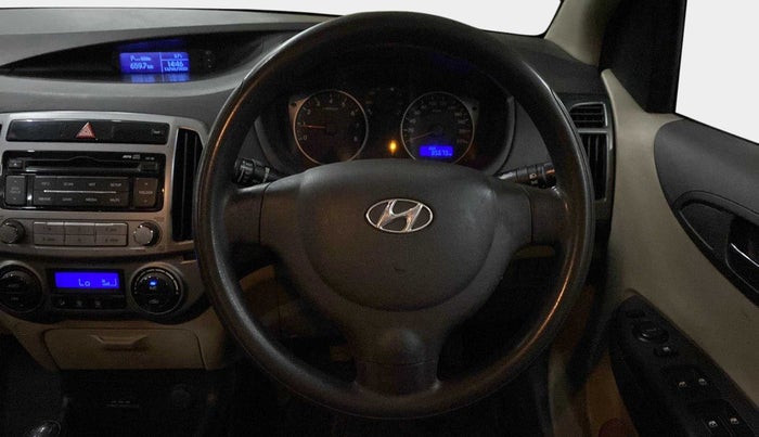 2014 Hyundai i20 MAGNA (O) 1.2, Petrol, Manual, 85,673 km, Steering Wheel Close Up