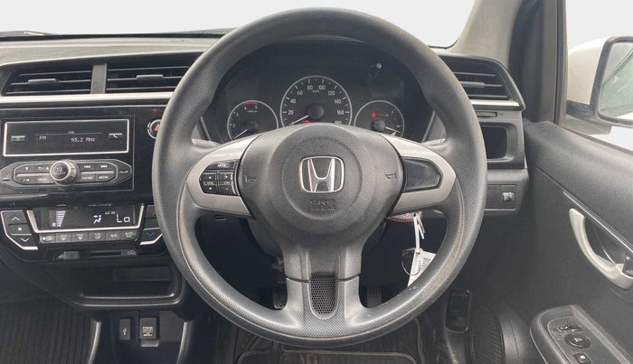 2016 Honda BR-V 1.5L I- DTEC S, Diesel, Manual, 1,18,480 km, Steering Wheel Close Up